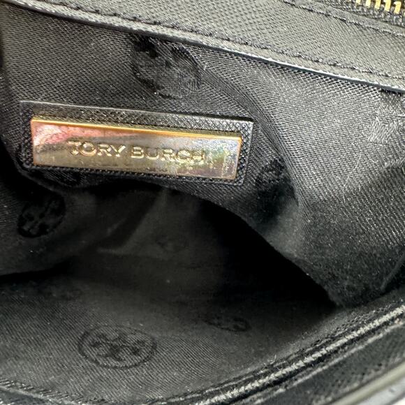 Tory Burch Black Robinson Perforated Diamond Chain Shoulder bag - Picture 8 of 12